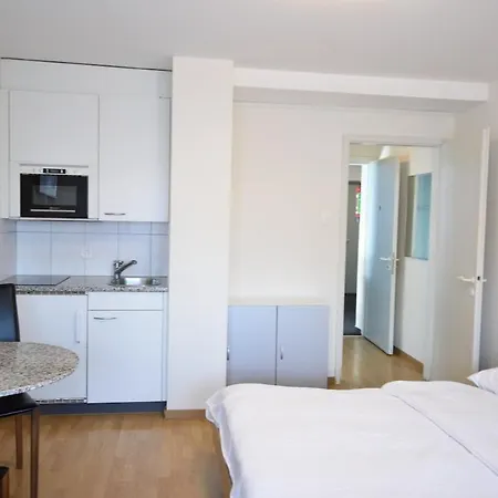 In The Center - Crown 21 Daire