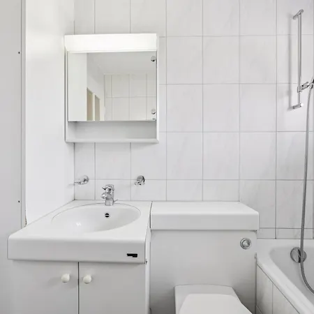 Apartment In The Center - Crown 21 Zurich